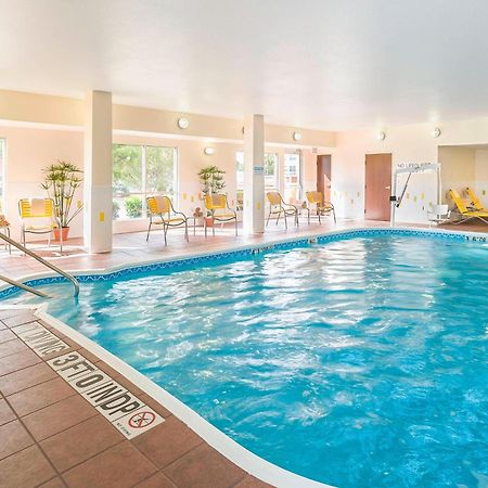 Fairfield Inn & Suites Dallas Park Central Экстерьер фото