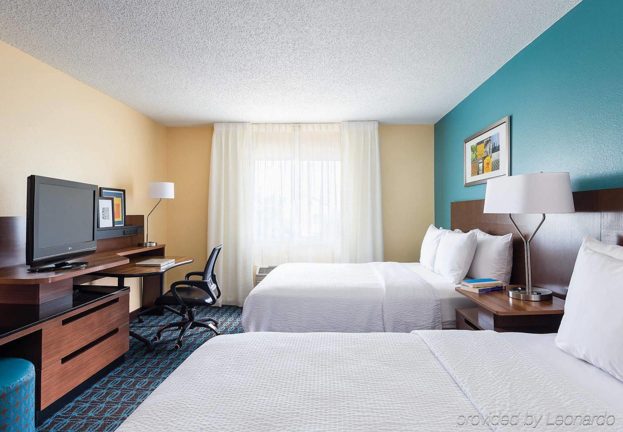 Fairfield Inn & Suites Dallas Park Central Экстерьер фото